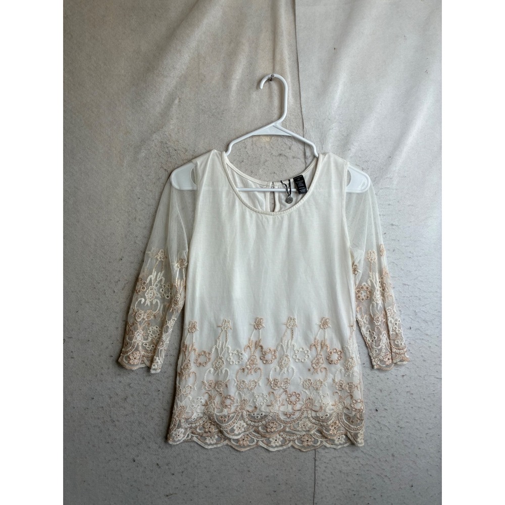 BKE Boutique Cream Mesh Floral Embroidered 3/4 Sleeve Top XS BTQBM1865